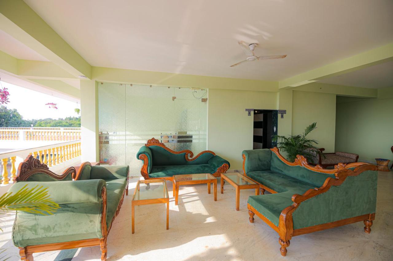 Sparv Aulakhs Resort Mandrem Exterior photo
