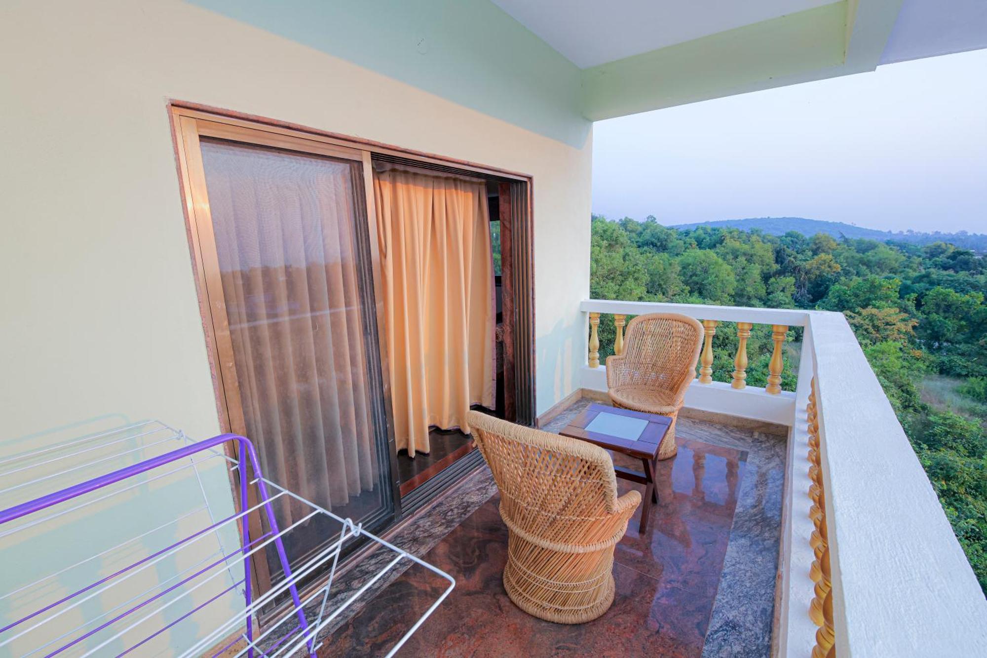 Sparv Aulakhs Resort Mandrem Exterior photo