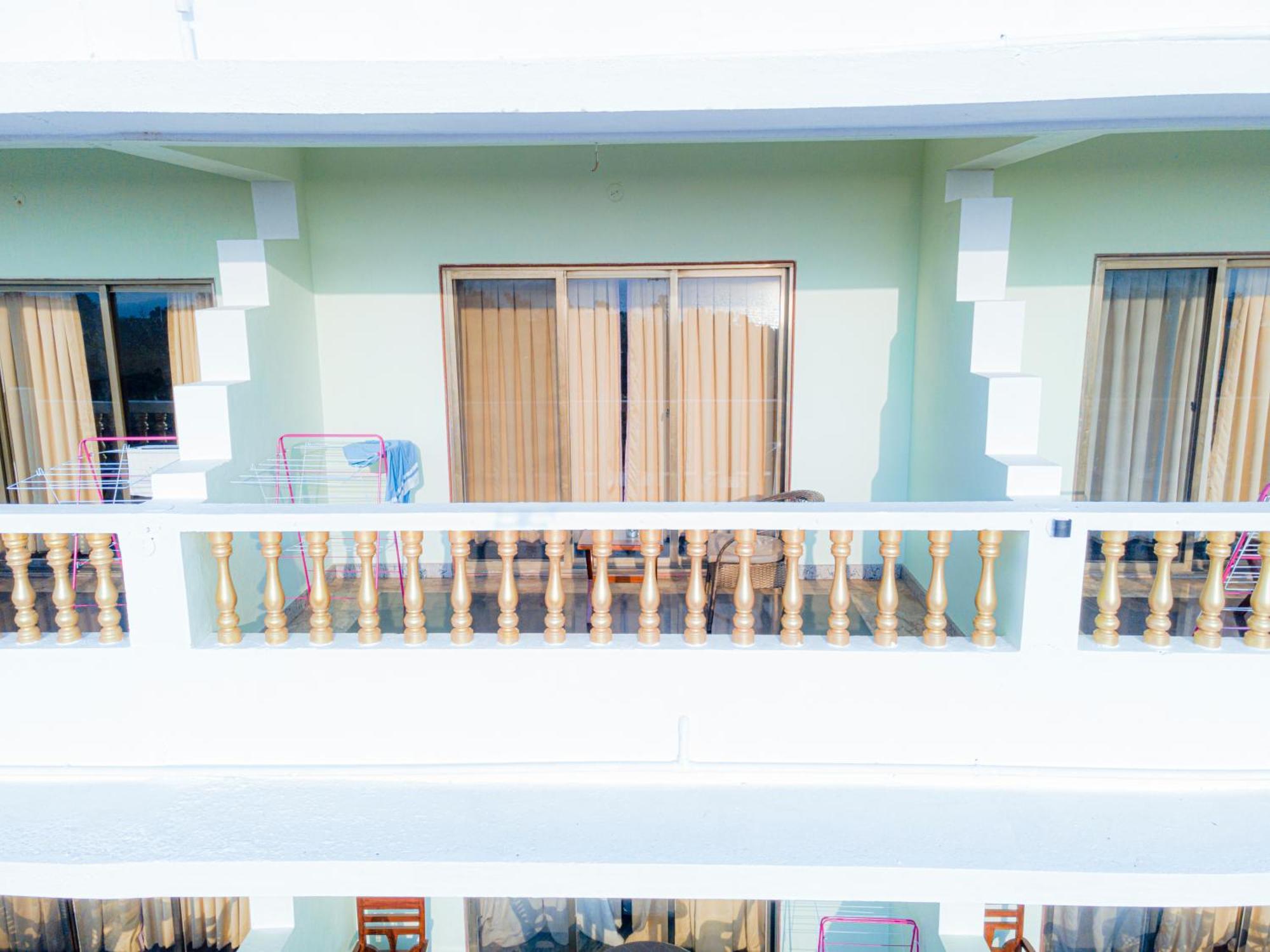 Sparv Aulakhs Resort Mandrem Exterior photo