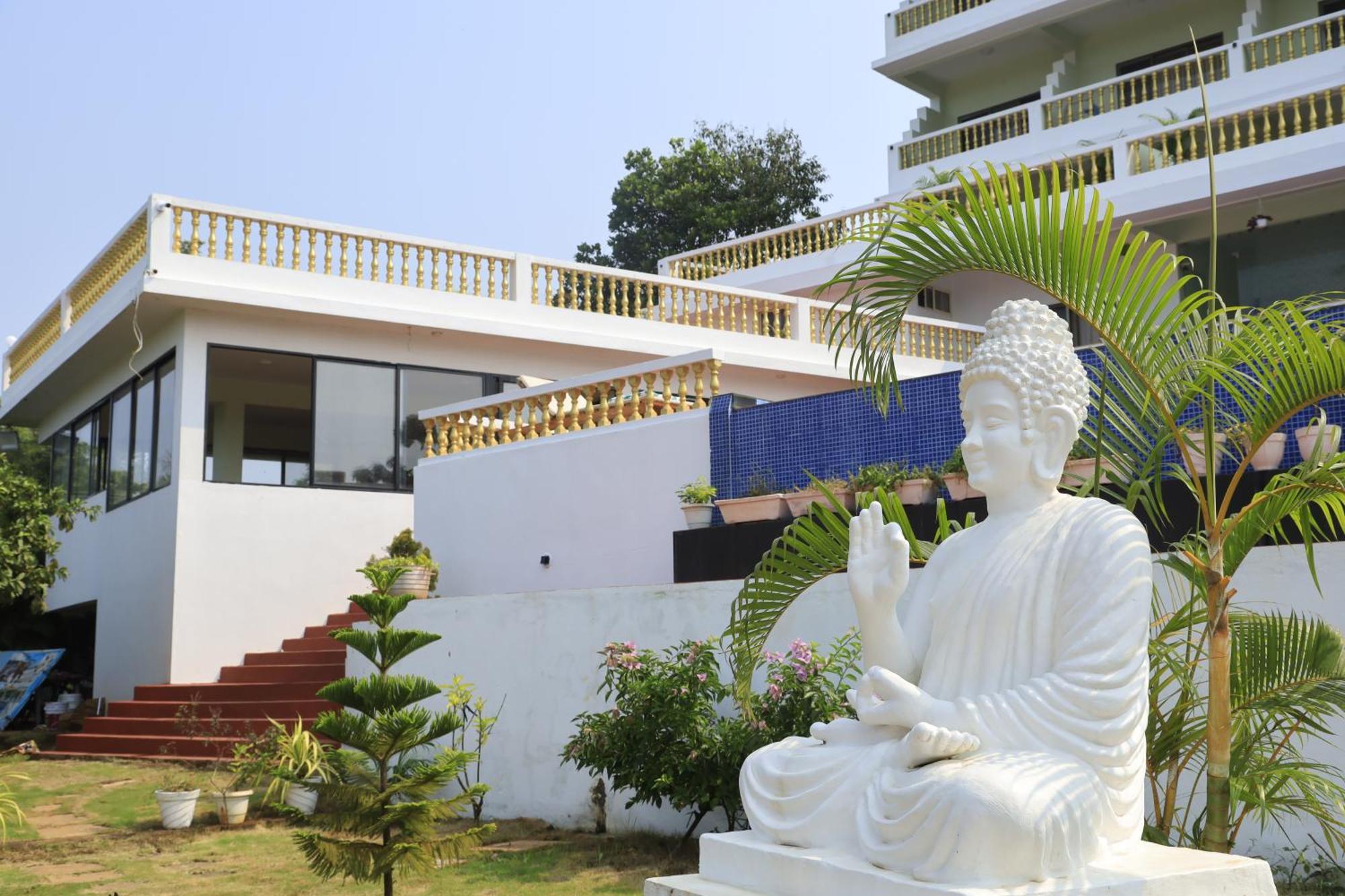 Sparv Aulakhs Resort Mandrem Exterior photo