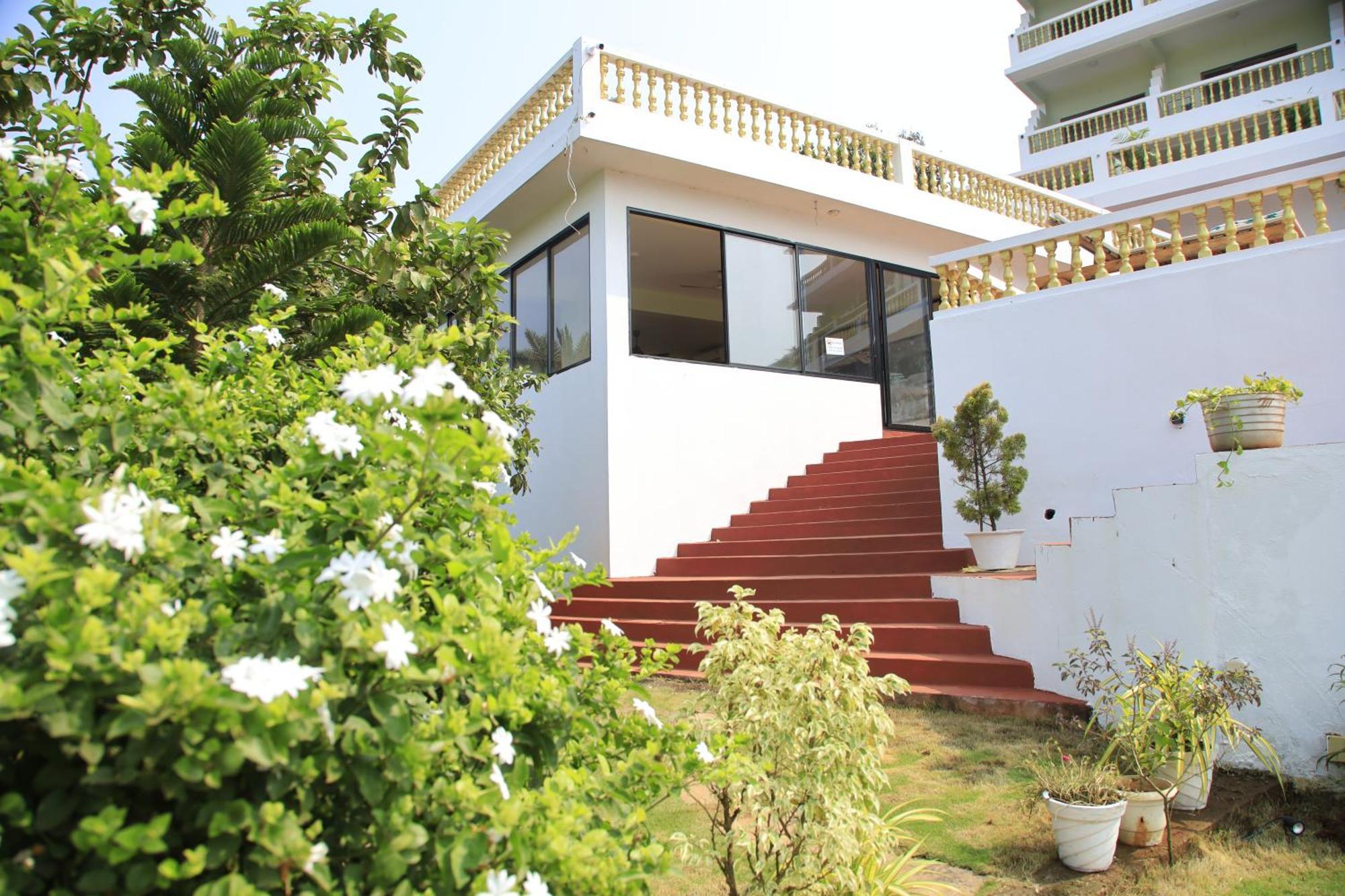 Sparv Aulakhs Resort Mandrem Exterior photo
